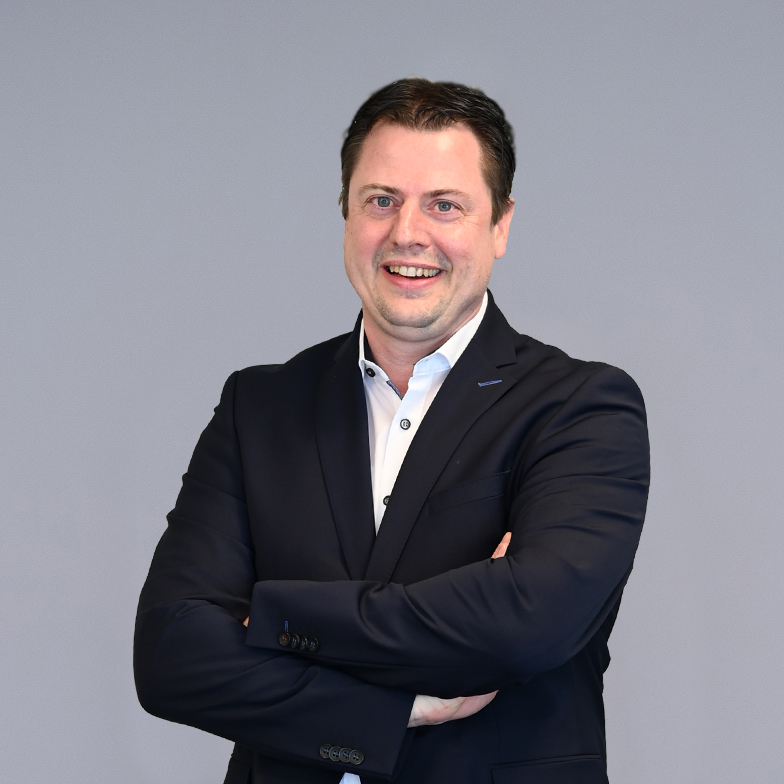 Dr. Stefan Weber
